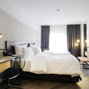 Familie Suite met Twee Slaapkamers en een King Size Bed